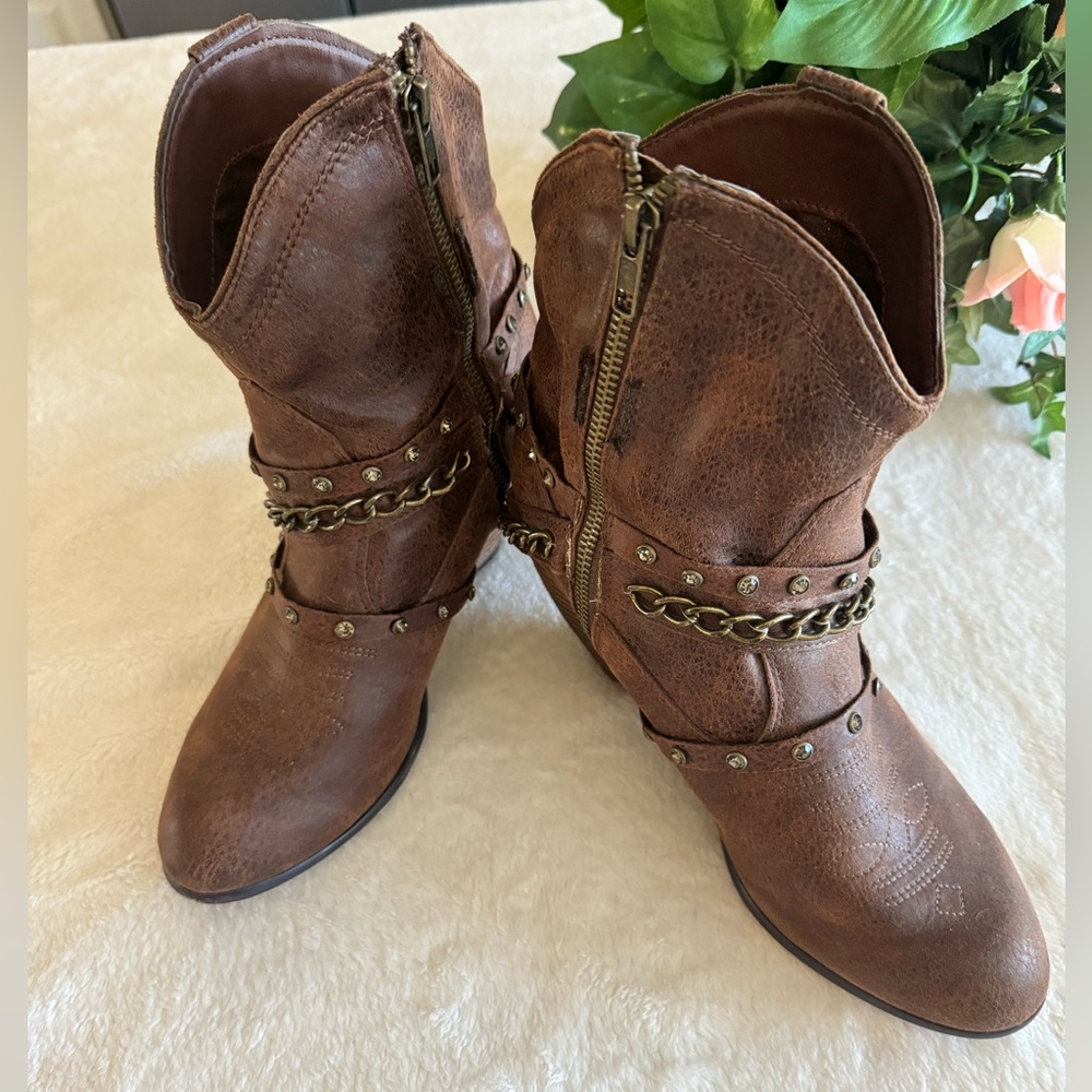 Brown Leather Ankle Boots with Chain Detail